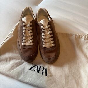 ZARA - CONTRAST LEATHER SNEAKERS | Women
